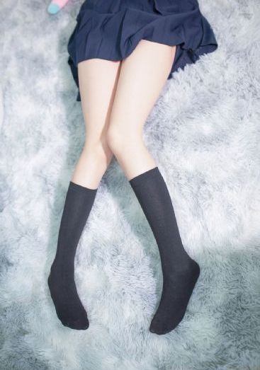 撩起裙子展示美臀_bt磁力天堂动漫在线观看