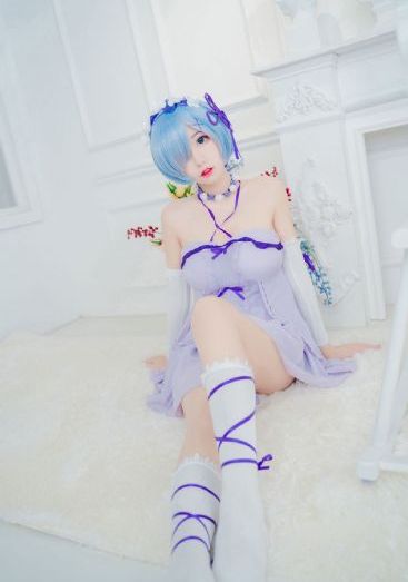 日韩精品中文字幕久久臀_国产不卡全集在线观看