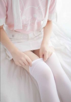 亚洲一区二区三区四区无码激情_迅雷电影完整视频观看