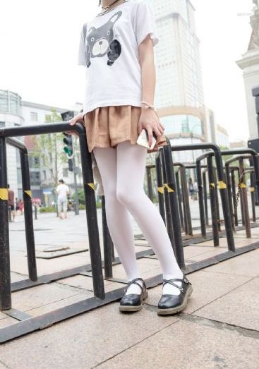 小宝探花第二场蓝色连衣裙子_bt磁力链免费观看超清