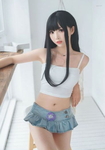 女明星ai裸体合成图_3D电影迅雷手机免费观看