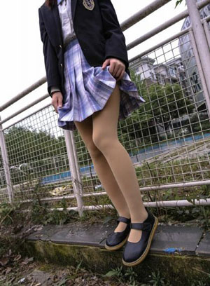 亚洲av伊人久久综合密臀性色_百度电影日韩在线观看