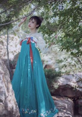 草裙成人精品一区二区三区_BD国语手机在线观看