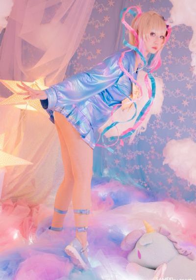 黒髪スレンダーなクォーター美少女_西瓜字幕高清版在线观看